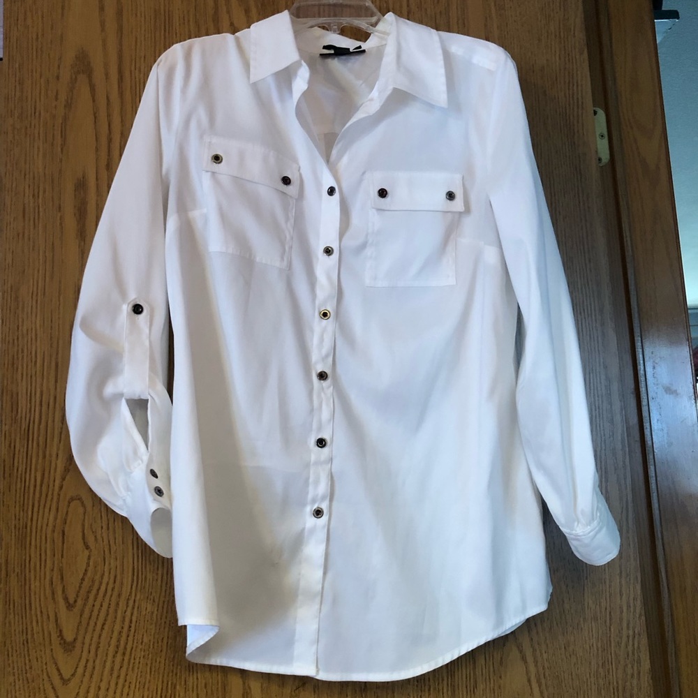 Stylish white satin Style&Co blouse.  Size 10.